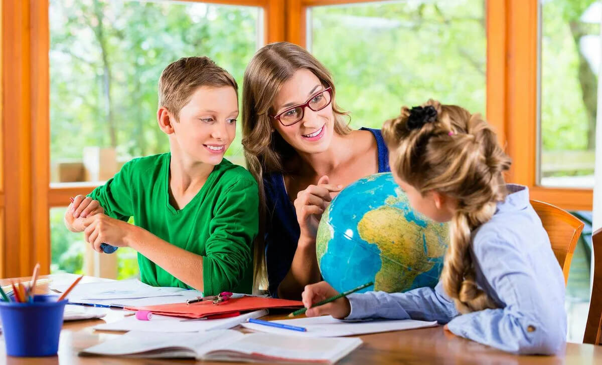 Как перейти на семейное обучение и сколько стоит учиться дома
