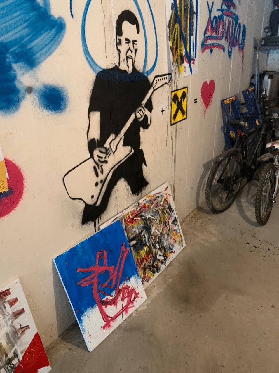 Как совместить творческое хобби с технической работой