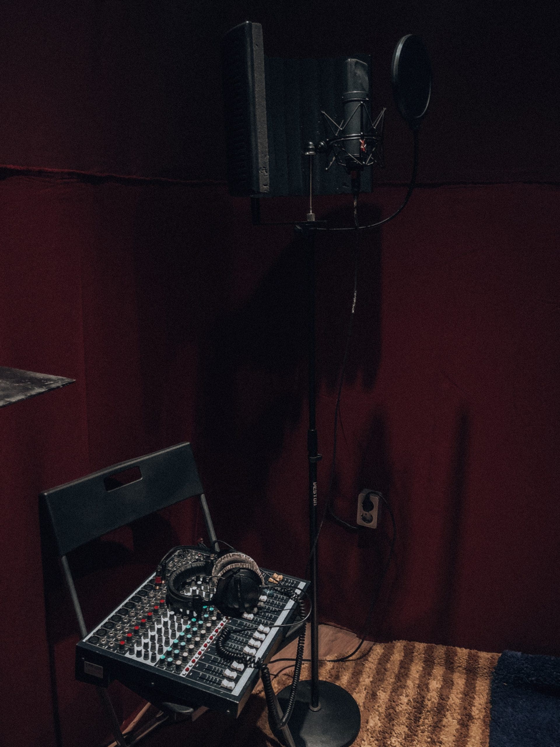 DTH Studios: как превратить рок-тусовку в профессиональную студию звукозаписи