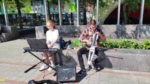 На чем зарабатывают музыканты, когда пик славы прошел