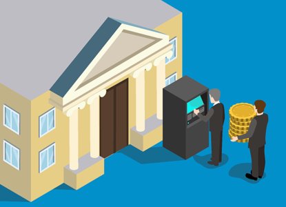 Человек смотрит на архитектуру города, стоя рядом с зданием на улице.