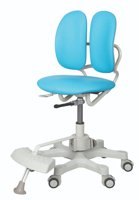 Детское кресло с подставкой для ног