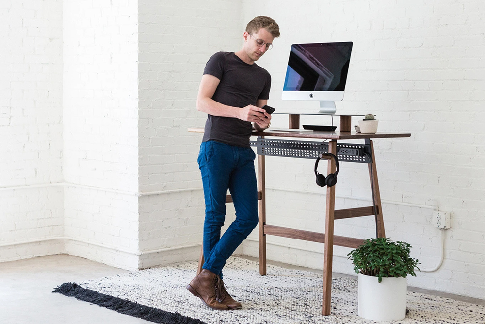 What Role is The Standing Desk Playing in The Modern Workplace?