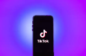 Как провести опрос в Тик-Ток и зачем это нужно делать