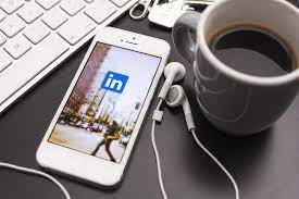 Top 11 LinkedIn Posting Tips to Get Viral on LinkedIn in 2022