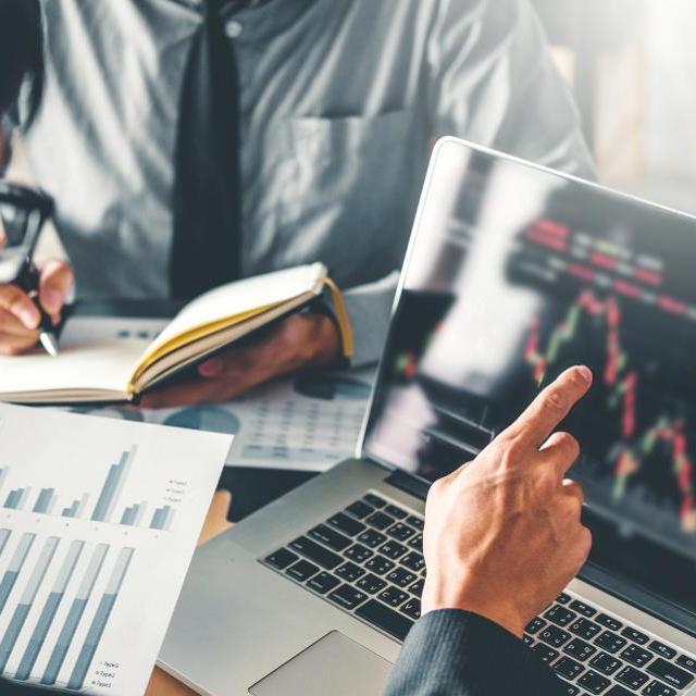 Top 8 Tips to Expertly Manage and Grow Your Business