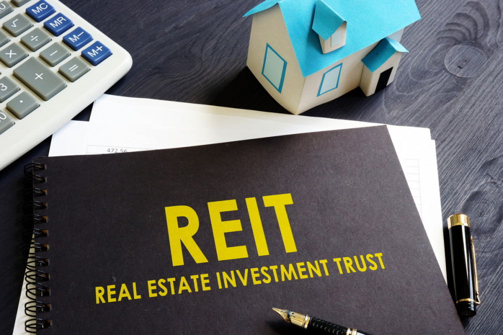 Are REITs Safer than Stocks in a Economic Downturn