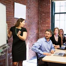 14 Tips to Build a Highly Efficient Software Team for Your Startup