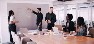 14 Tips to Build a Highly Efficient Software Team for Your Startup