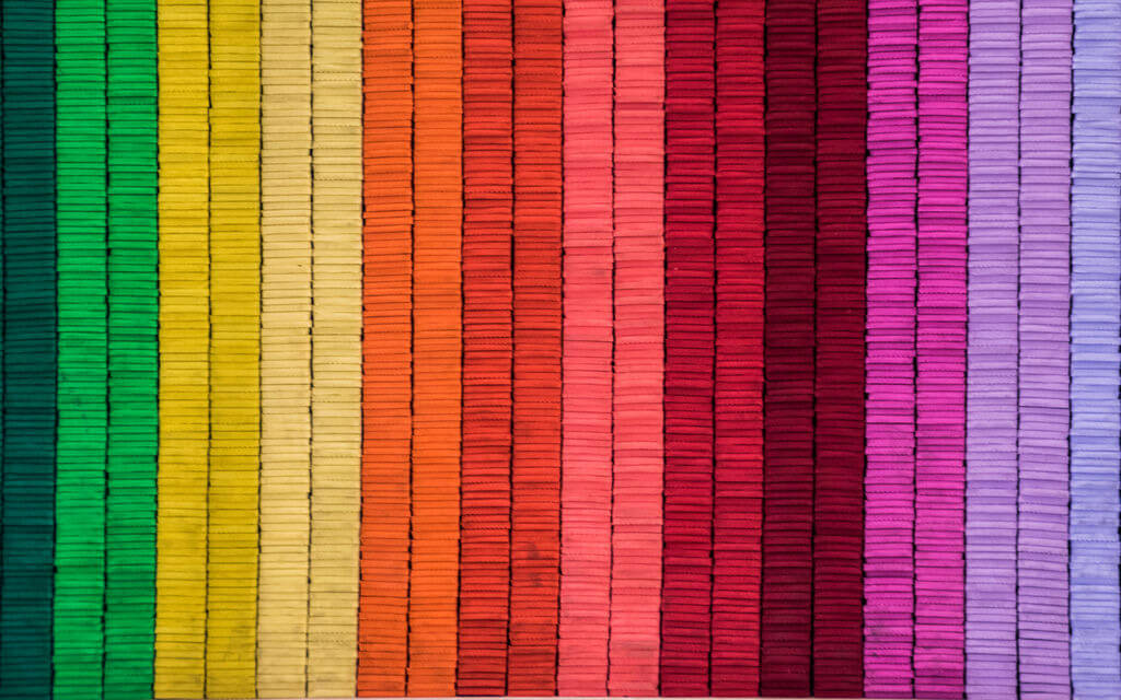 How to Use Color to Increase Conversion Rate