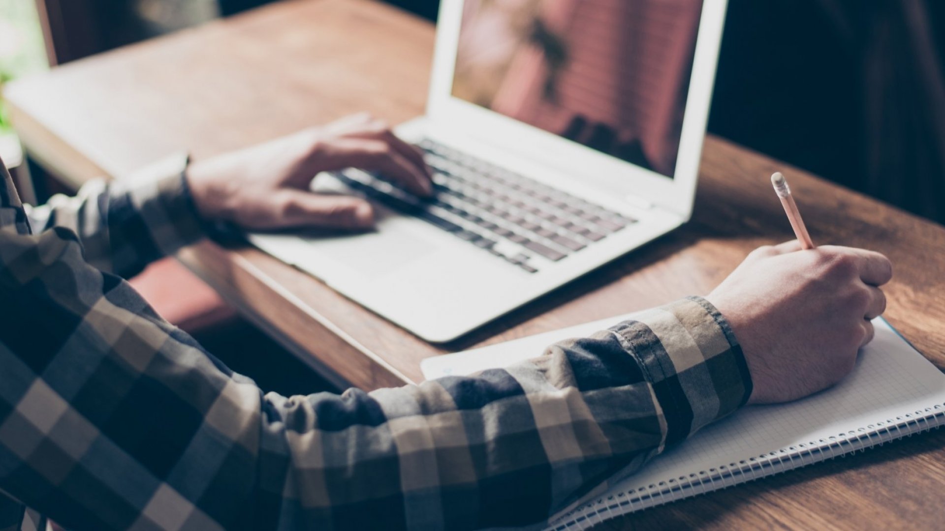 A Complete Guide to Leveraging Online Courses to Catapult Your Career