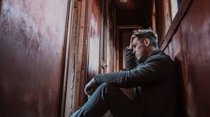 Кризис среднего возраста у мужчин: причины, признаки и пути преодоления