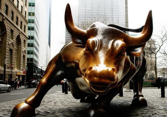 Кто такие быки и медведи на бирже: все, что нужно знать о них инвестору