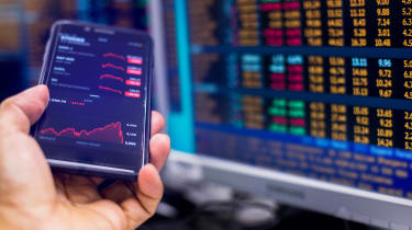 Easy Ways to Start Investing Online in 2022