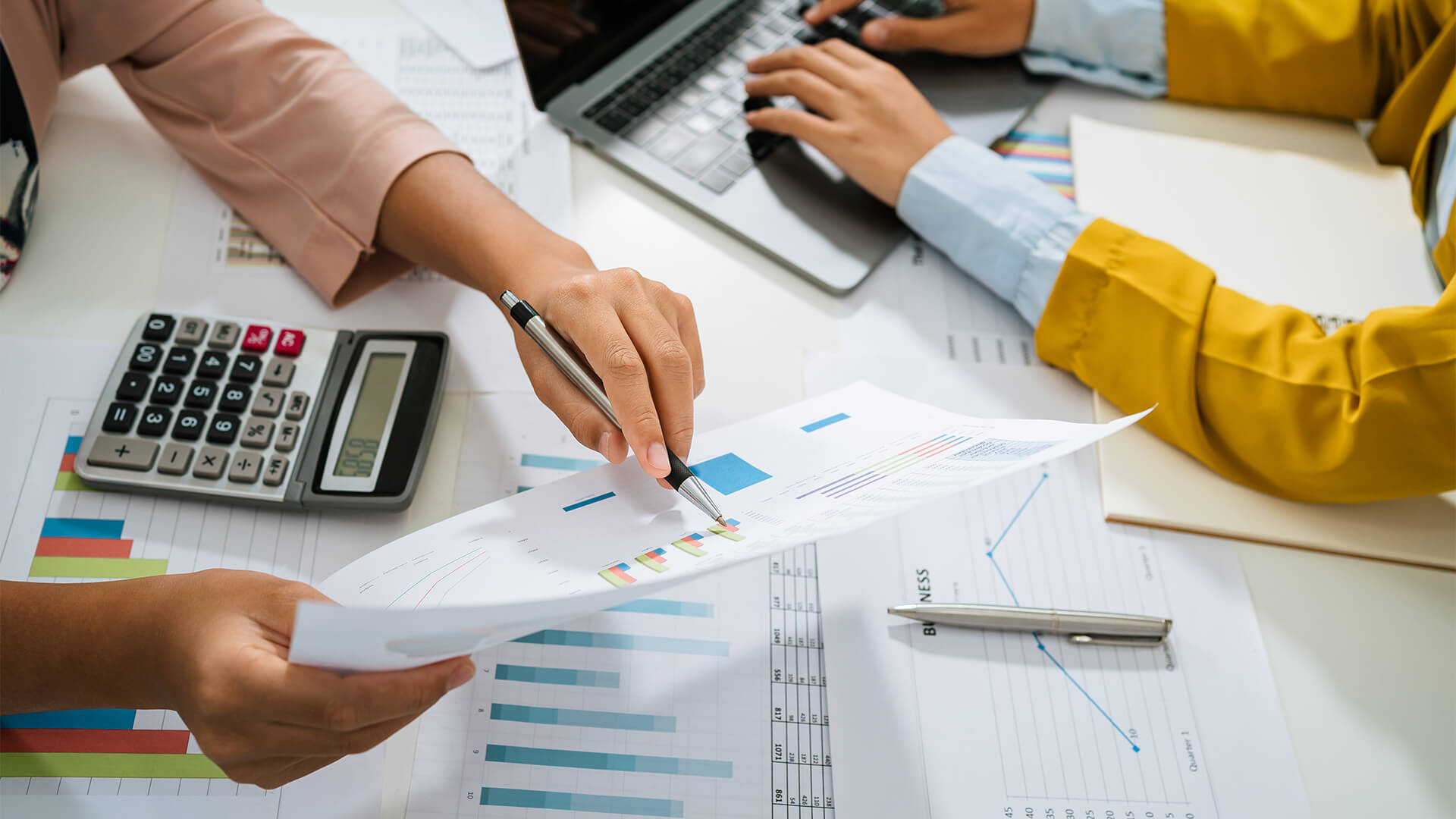 4 Tips to Improve Your Financial Stability In 2022