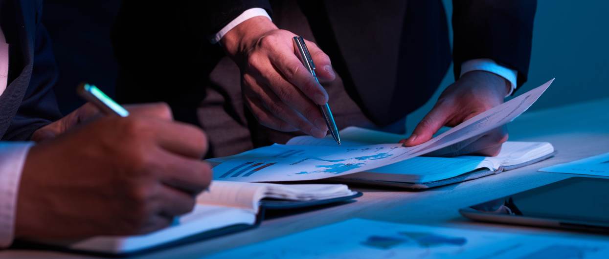 Top 5 Tips to Stay Focused on Your Financial Goals