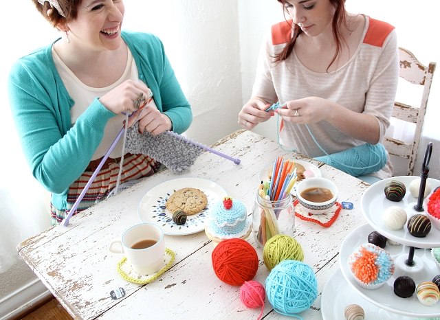 Как заработать на рукоделии: идеи для творчества и бизнеса, способы реализации, возможный доход + советы для новичков