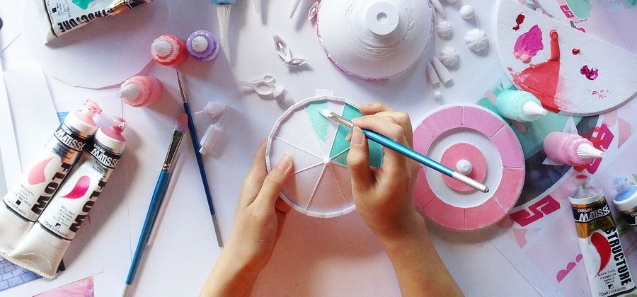 Как заработать на рукоделии: идеи для творчества и бизнеса, способы реализации, возможный доход + советы для новичков