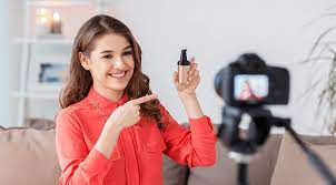 Top 12 Tips Social Media Influencers Make Money