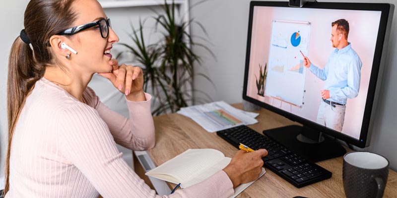 How to Learn to Train Online for A New Career