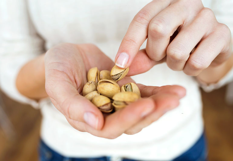 Top 5 Benefits of Pistachios that Keep us Happy