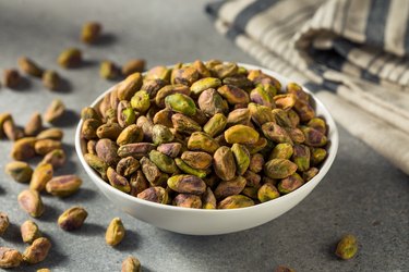 Top 5 Benefits of Pistachios that Keep us Happy