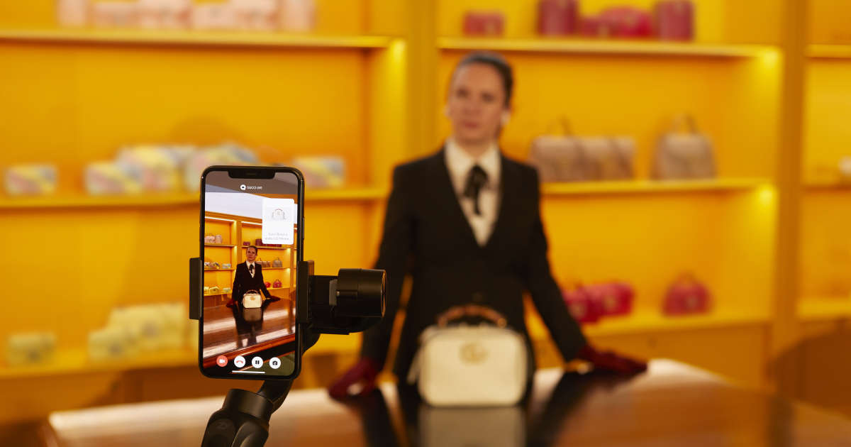 4 Reasons Why Live Shopping is the Next Big Trend