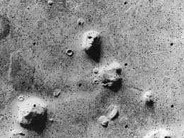 Апофения – что это?