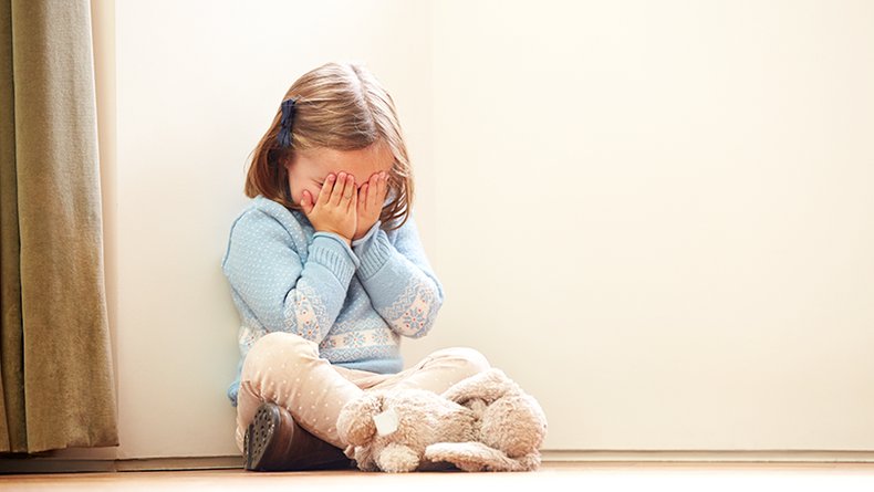 Низкая самооценка: причины и признаки