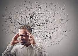 Низкая самооценка: причины и признаки