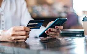 Как аферисты сняли деньги с карты, но банк вернул