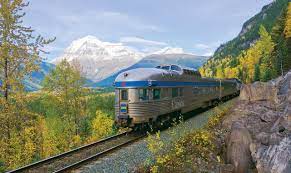Benefits of Traveling on Trans-Canada Train