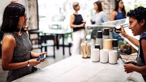 Топ-10 уловок маркетологов, из-за которых мы тратим больше