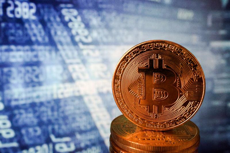 Как купить, продать и обменять криптовалюту на примере биткоина