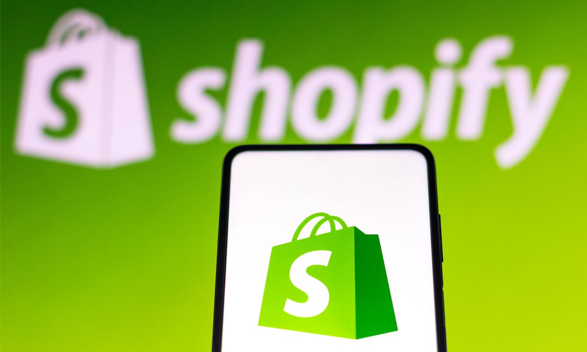 Benefits For Choosing Shopify For Building An ECommerce Store