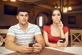 Best 5 Apps to Find Out if Your Spouse is Cheating