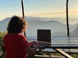 How to Start a Travel Blog in 5 Easy Steps