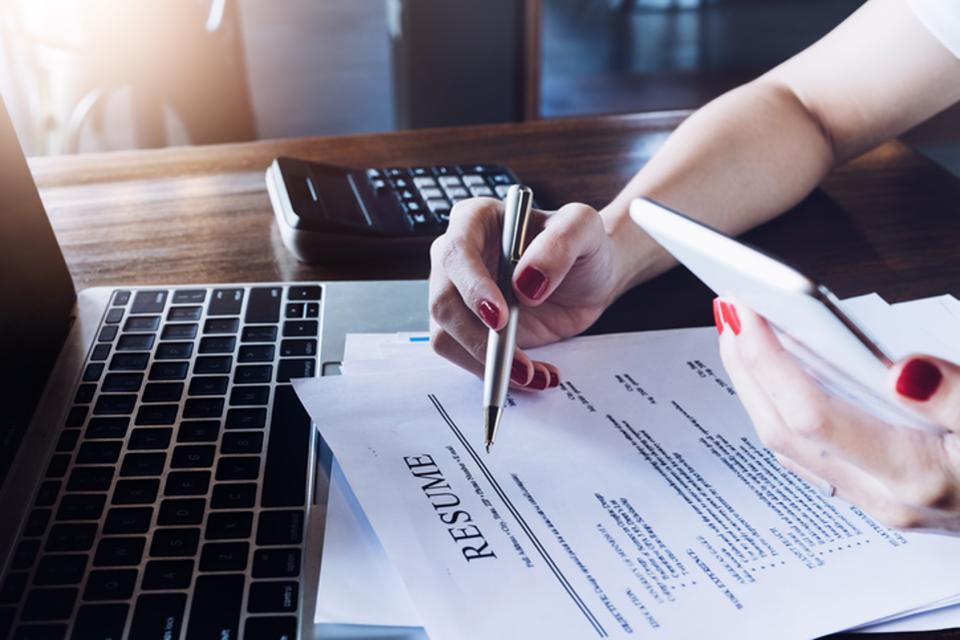 How Should A Well-Written Resume For Freshers Look Like?