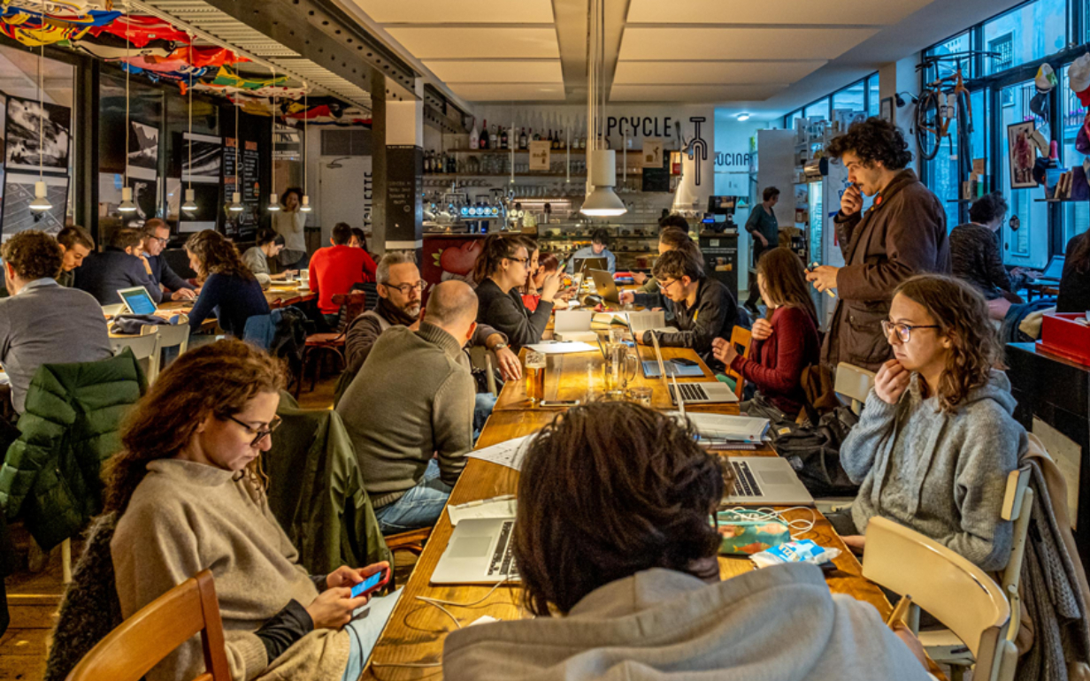 Что такое коворкинг и как на нем заработать