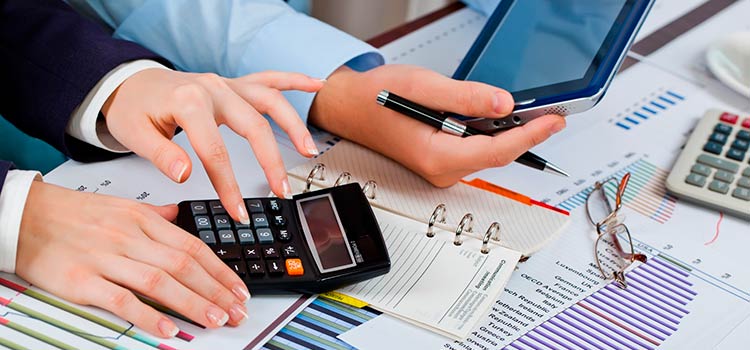 Финансовый менеджер – кто это такой, чем занимается и сколько зарабатывает