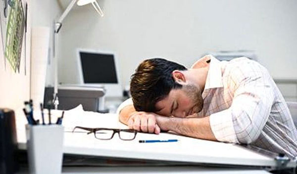 Как бороться с усталостью: советы врачей и психологов