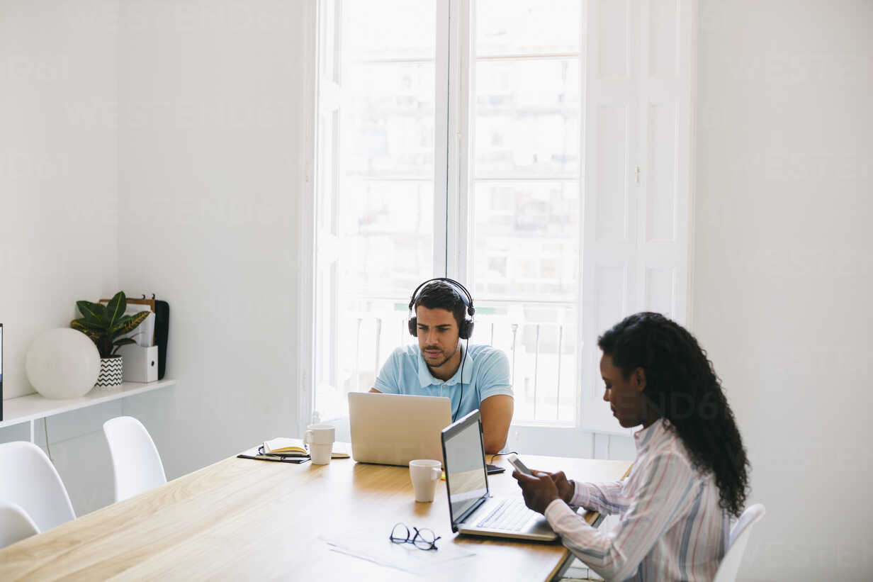 8 Steps To Master Attraction Marketing and Skyrocket Your Lead Generation Strategy