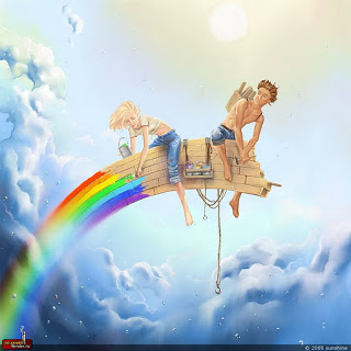 Человек в шортах на фоне радуги в природе под открытым небом.