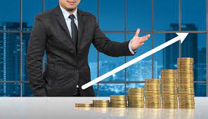 Пальто из казаха с узором для мальчика.