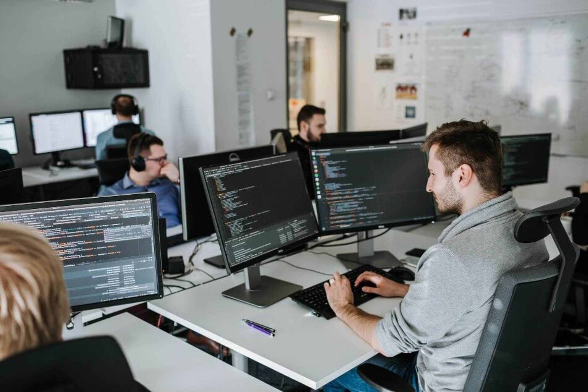 40+ курсов тестировщиков программного обеспечения (ПО): платные и бесплатные онлайн-занятия