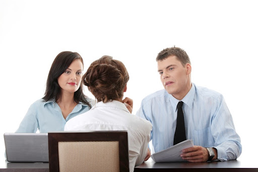 6 Benefits to Work With an Outsourced Sales and Marketing Firm