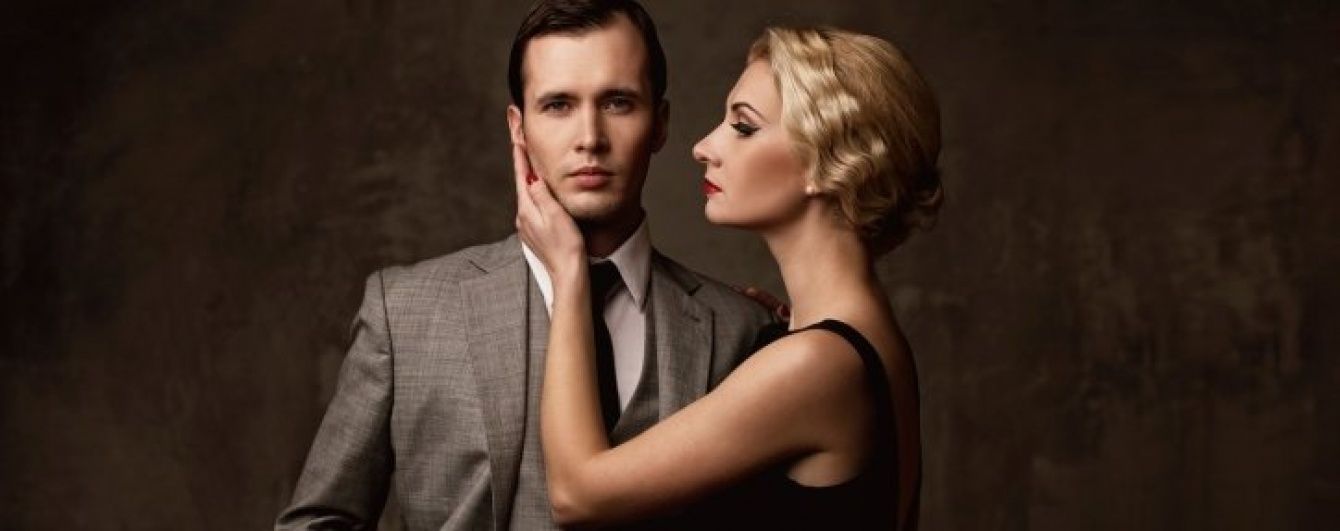 Взрослая женщина и мужчина в костюмах, портрет с лицами и головой.