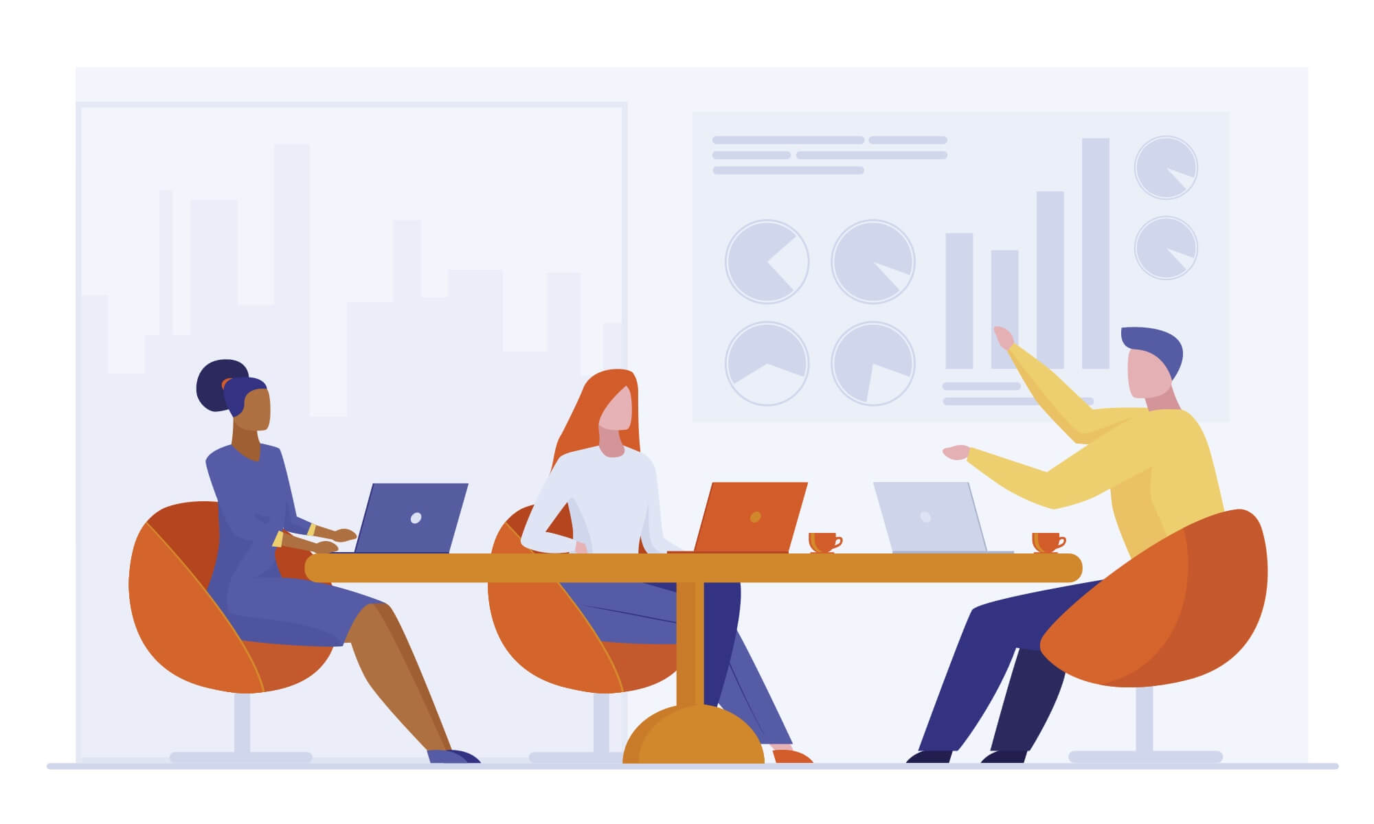 Женщина на собеседовании за столом в офисе, ведущая разговор.