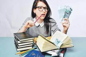 Why Should You Be Careful About Monitoring Competitors?