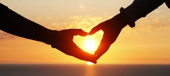 Как понять, что девушка тебя любит